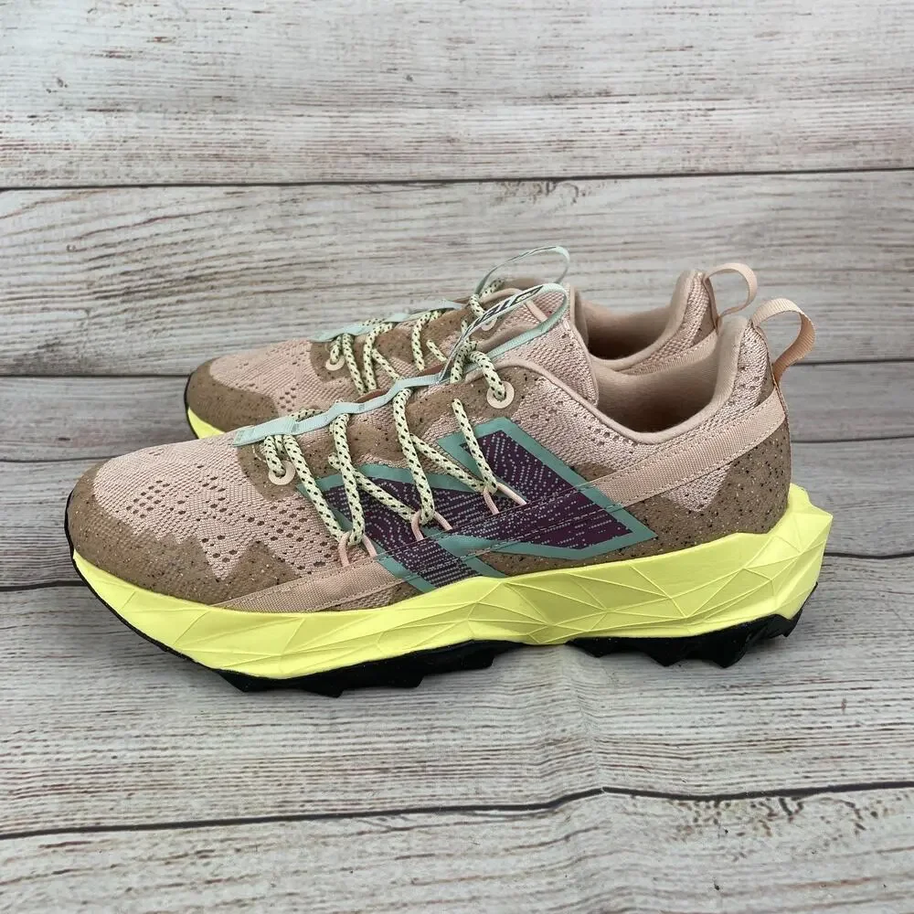 New Balance low are walking